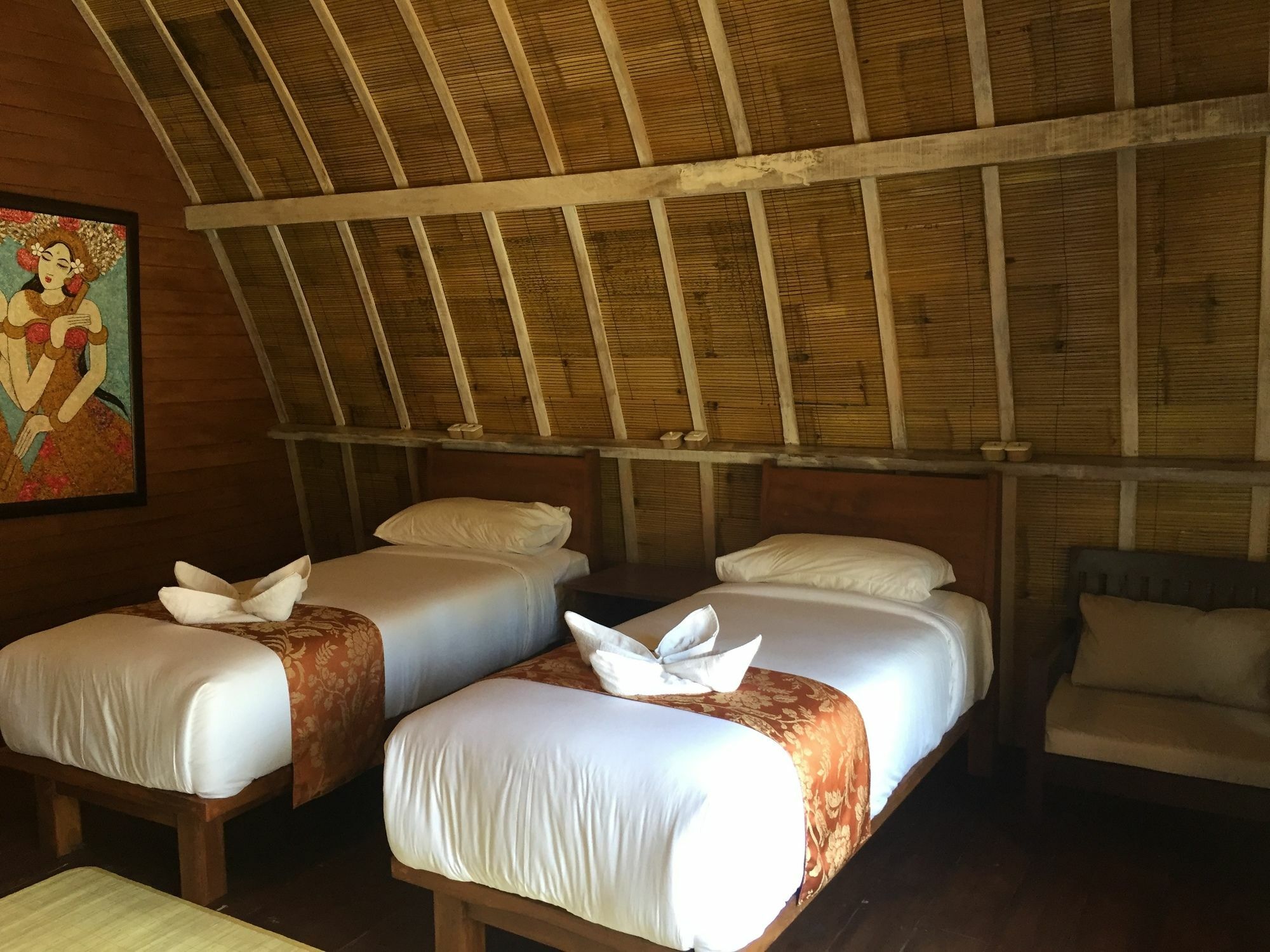ปาราเดซา ลีฟวิง Hotel กีลีตราวางัน ภายนอก รูปภาพ