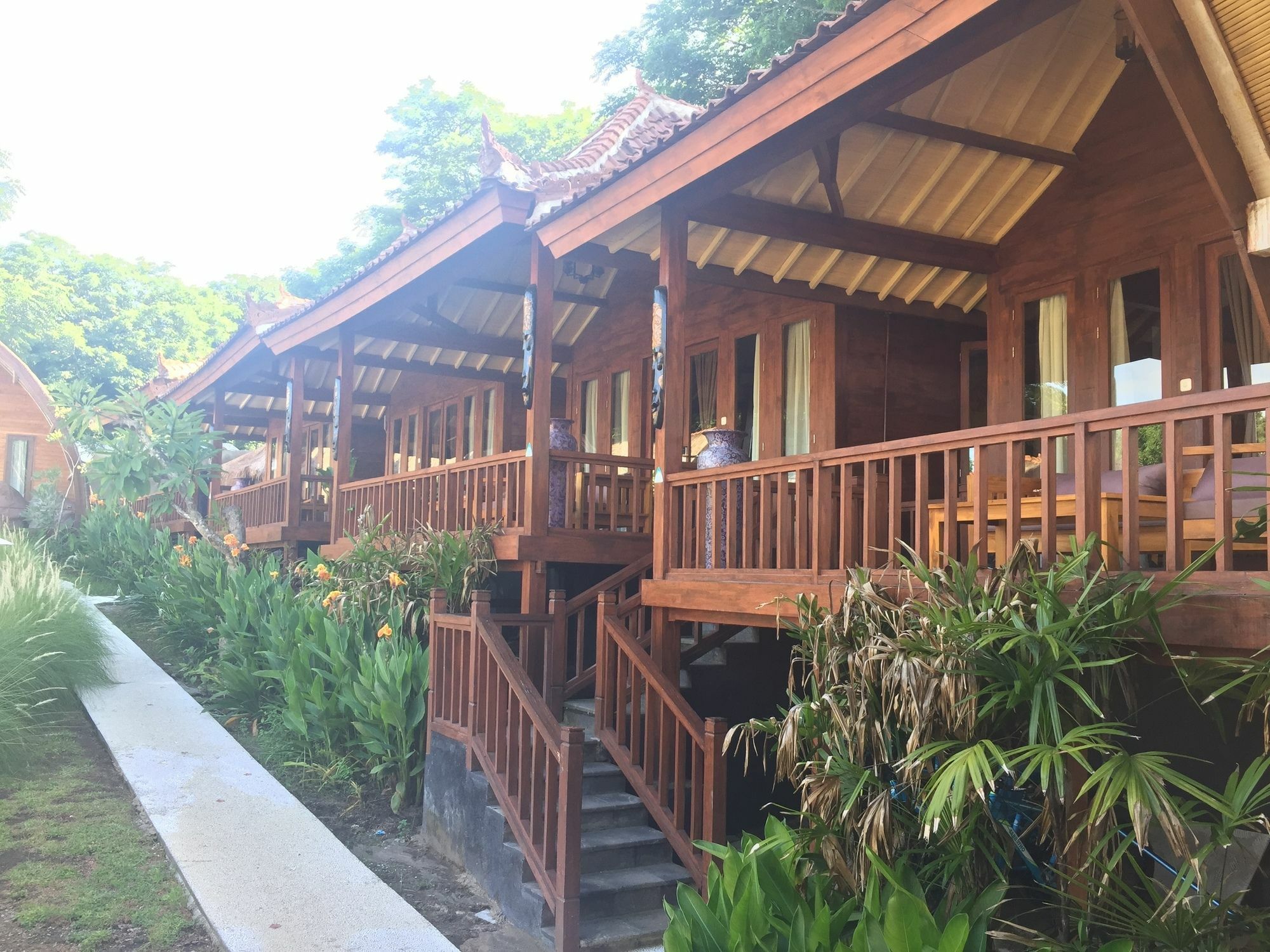 ปาราเดซา ลีฟวิง Hotel กีลีตราวางัน ภายนอก รูปภาพ