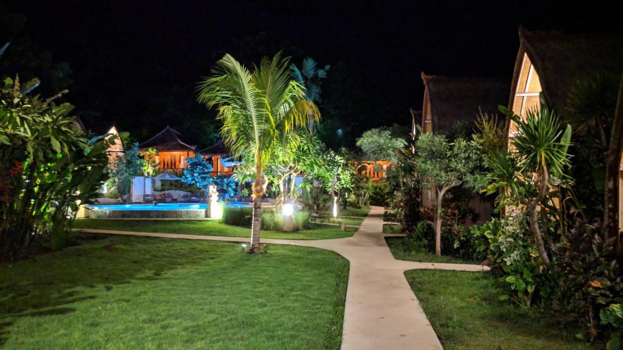 ปาราเดซา ลีฟวิง Hotel กีลีตราวางัน ภายนอก รูปภาพ